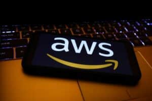 Pros and Cons of AWS