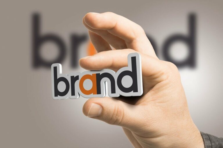 Maintaining a Unified Brand Image Across Platforms