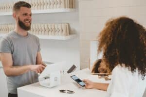 3 Easy Ways to Improve Customer Loyalty