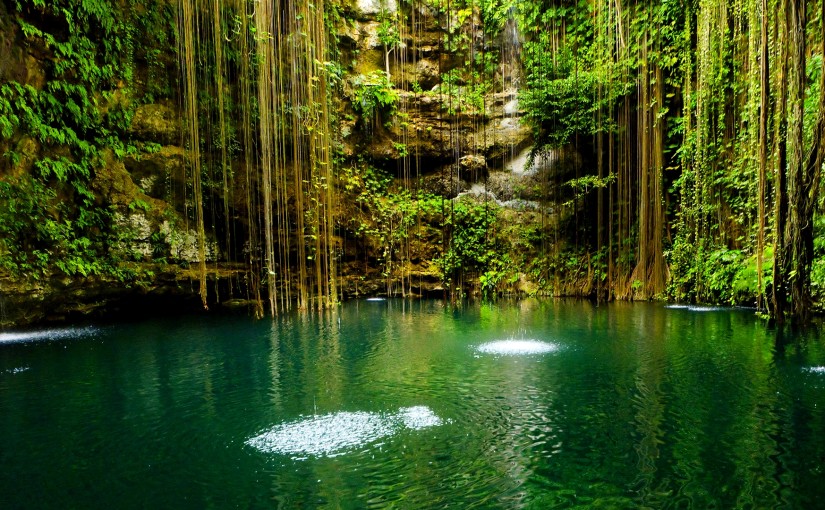 Mexico, Yucatan, Scenic lake