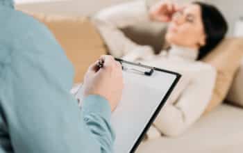 Why And Who Should Take A Hypnotherapy Session