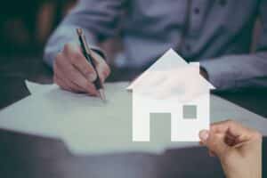 What Is the Difference Between An Insurance Broker and An Insurance Agent?